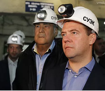 KL4.5LM कॉर्डलेस डिजिटल माइनिंग हेडलैंप हाई ब्राइटनेस पोर्टेबल माइनर्स के लिए रिचार्जेबल 8